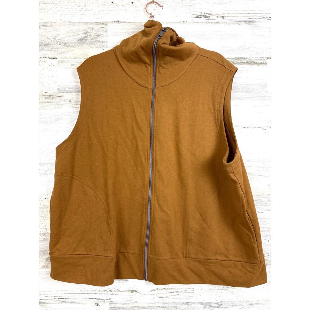 Cato Women’s Plus 20/22 Brown Terry Front Zip Mock Collar Pocket Vest NWT